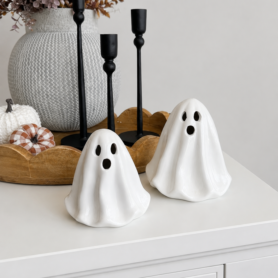 Flowy LED Ceramic Ghost: Small