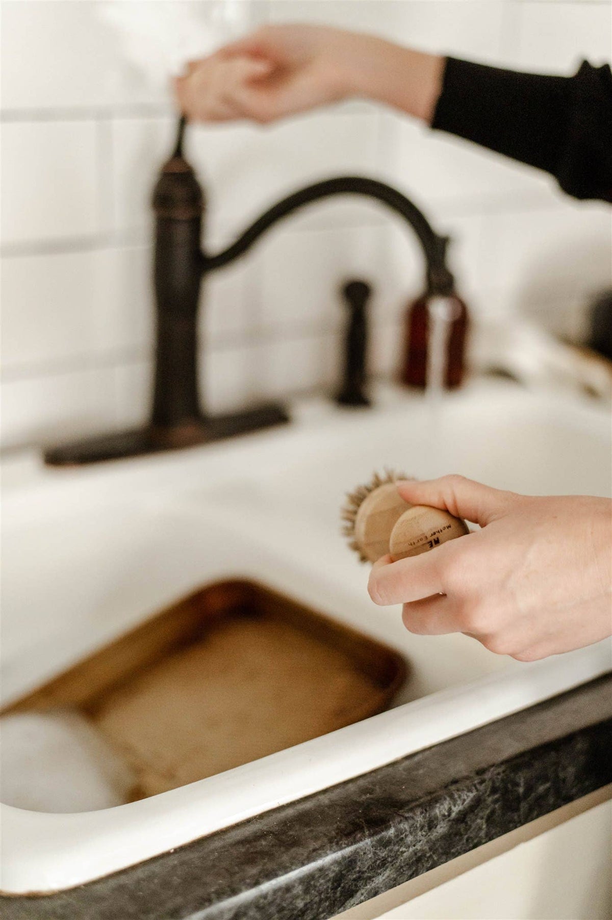 Bamboo Pot Scrubbing Brush with Replaceable Head